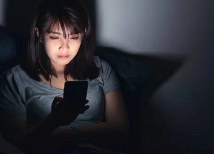 Bạn thân gửi nhầm ảnh cho tôi lúc nửa đêm, ban đầu tôi bật cười, nhưng nhìn kỹ thì rùng mình toát mồ hôi