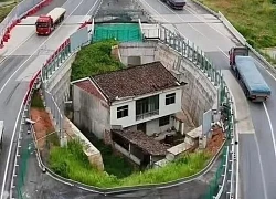 Cái kết của ngôi nhà lọt thỏm giữa cao tốc do chủ chê tiền đền bù ở TQ