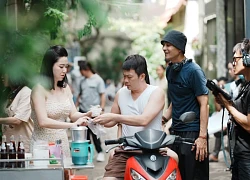 Đạo diễn Khương Ngọc cùng ê-kip tái hiện bối cảnh tuổi thơ trong 'Cục vàng của ngoại'