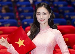 Hòa Minzy bật khóc khi hát OST Mưa Đỏ, nghẹn ngào chia sẻ về hai câu thoại đắt giá trong phim