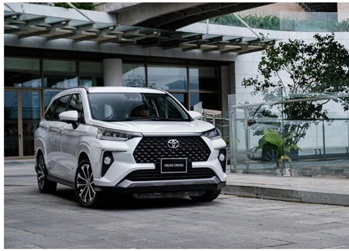 Khuyến mãi khi mua Toyota Veloz Cross trong tháng 8