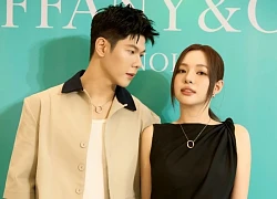MC Hương Giang thông báo nghỉ việc
