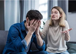 Một câu nói qua tin nhắn đã vạch trần toàn bộ sự thật về vợ tôi