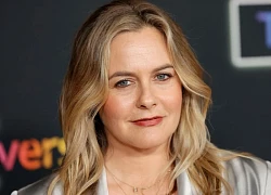 Nữ thần màn ảnh Alicia Silverstone hé lộ lý do rời Hollywood thời đỉnh cao