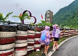 3 mẹ con đi bộ từ Điện Biên về Hà Nội xem diễu binh, xúc động lời bà bán rong