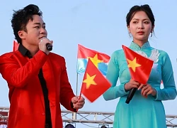 Chuyện Tùng Dương khóc giữa 60 nghìn khán giả và bị Duyên Quỳnh "ép" hát lại ca khúc 5 tỷ view