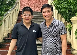 Con trai nam diễn viên Việt mắc hội chứng hiếm gặp: Các ngón bị dính vào nhau, phải bán nhà để trả viện phí