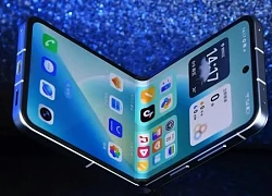 Đối thủ của Samsung Galaxy Z Flip7 ra mắt, giá hơn 20 triệu đồng