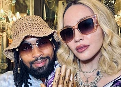 Madonna tận hưởng kỳ nghỉ cùng bạn trai kém 38 tuổi