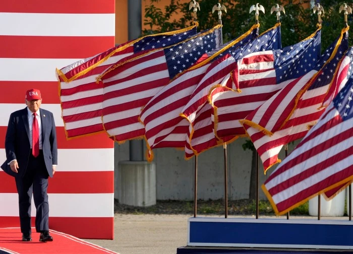 Bất chấp phán quyết Tòa án Tối cao, Tổng thống Trump ký sắc lệnh truy tố người đốt cờ Mỹ