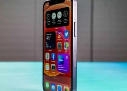 Hé lộ iPhone kỷ niệm 20 năm: Thiết kế toàn kính, cảm ứng cả cạnh bên