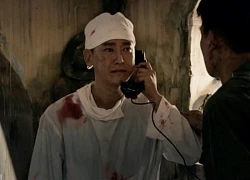 Nghẹn lòng cảnh người lính bị "cưa cụt hai chân" trong Mưa Đỏ: Nén tâm nhang gửi đến anh linh các chiến sĩ đã nằm lại Thành cổ và sông Thạch Hãn