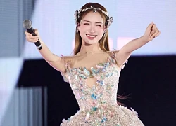 Nữ ca sĩ đắt show nhất dịp Đại lễ 2/9: Bay ra bay vào xuyên Bắc - Nam, lịch trình kín mít vẫn kịp ra MV mới đạt thành tích toàn cầu