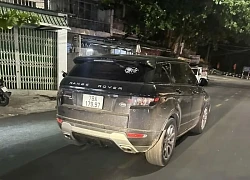 Range Rover tông 2 xe máy rồi lao vào trụ nhà dân ở Đắk Lắk