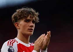 Thần đồng 15 tuổi Arsenal gây kinh ngạc
