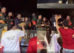 Vợ chồng Duy Mạnh tặng kem, &#8220;sĩ hết nấc&#8221; khi chụp ảnh cùng chiến sĩ A80