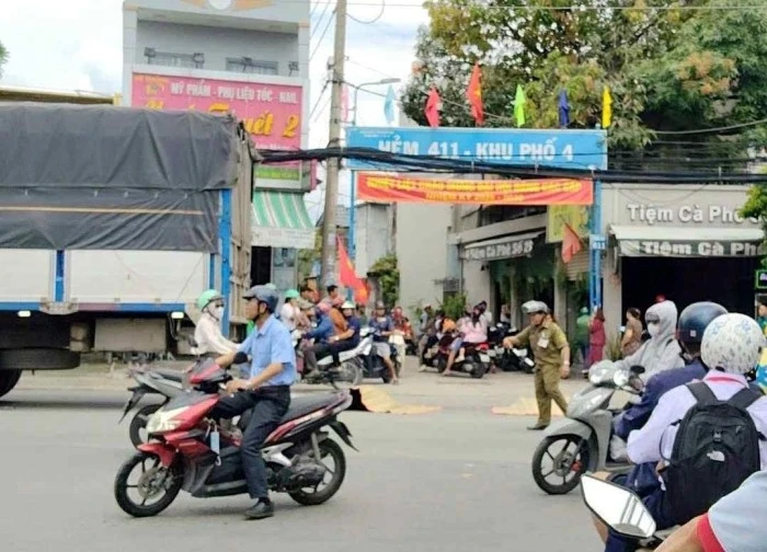 2 mẹ con tử vong sau va chạm với xe tải ở TPHCM, lộ tình tiết thương tâm