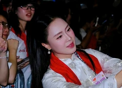 Hồng Diễm và dàn diễn viên chuẩn bị diễu hành qua Quảng trường Ba Đình