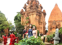 Khánh Hòa: Du khách rộn ràng tham quan Tháp Bà Pô Nagar dịp nghỉ lễ 2.9