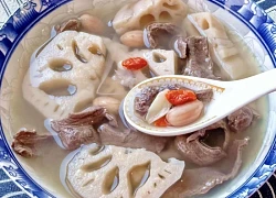 Khi nấu canh củ sen, 99% mọi người sai lầm vì thao tác này: Sửa ngay để món canh ngọt ngon mà không bị thâm đen