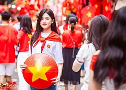 Khối nàng thơ tiến về Hàng Mã
