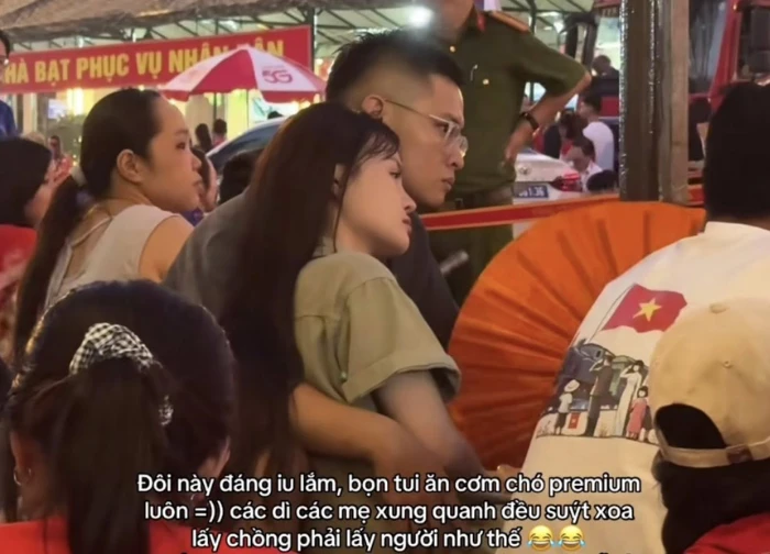 Lén dẫn bồ đi xem A80, tưởng 'kín', ai ngờ 'lộ'