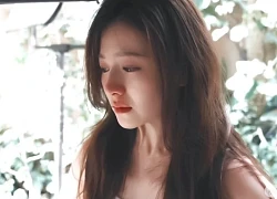 Một khi mỹ nhân này khóc là cả thế giới muốn lao vào dỗ dành: Con nhà ai mà đẹp vậy trời, 360 độ đều tuyệt đỉnh