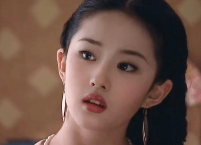 Nhìn mỹ nhân 15 tuổi này để biết tiểu thuyết không lừa người: Tiểu thư đài các chưa lớn đã đẹp khuynh đảo chúng sinh