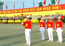 Profile "vàng" 4 thành viên trong đoàn rước đuốc từ Bảo tàng Hồ Chí Minh tới Quảng trường Ba Đình sáng 2/9