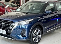 Xe hybrid giảm giá mạnh: Cơ hội sở hữu ô tô xanh