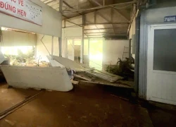 Lũ san phẳng nhà điều hành công trường cao tốc, 3 người mất tích