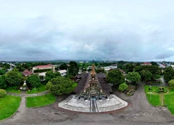 Toàn cảnh nhà thờ gỗ Kon Tum nhìn từ trên cao