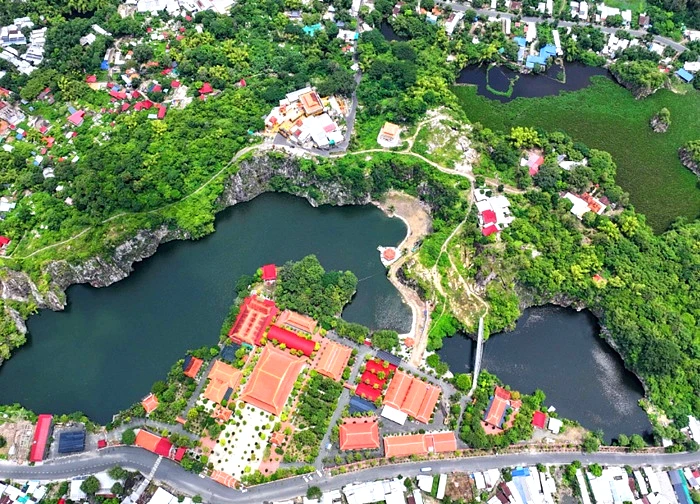 Tuyệt đẹp hồ Ông Thoại