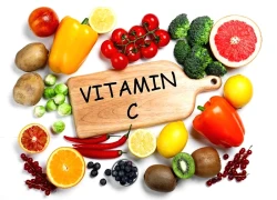 Vitamin C từ thực phẩm tươi và viên bổ sung: Lựa chọn nào tốt hơn cho chống lão hóa da?