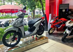 Xe máy điện bùng nổ, xe máy xăng bắt đầu sụt mạnh sau động thái của Hà Nội