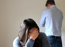 Gặp vợ cũ sau 17 năm, thấy chàng trai trẻ bên cạnh cô khiến tôi quỳ gối xin em tha thứ
