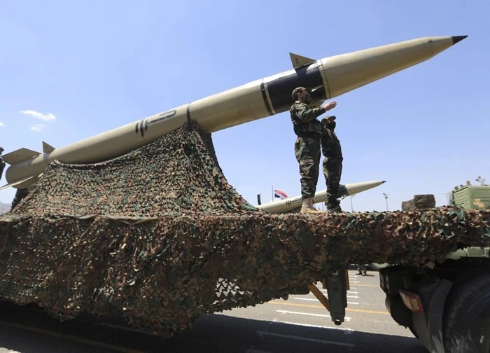 Houthi phóng tên lửa liên tiếp nhằm vào Israel