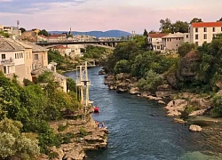 Ngắm cầu cổ Stari Most ở Bosnia và Herzegovina