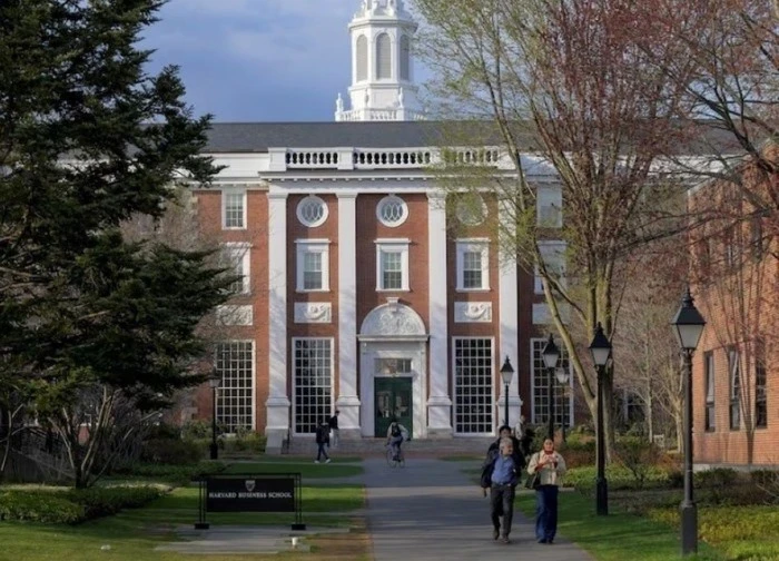Tòa án Mỹ hủy bỏ quyết định cắt giảm hơn 2 tỷ USD tài trợ cho Đại học Harvard