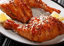 Điều gì xảy ra với nam sinh ăn hết 8 đùi gà nướng một lúc?