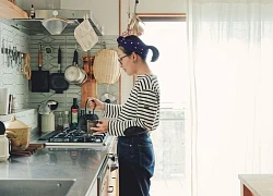Chỉ 1 tuần ăn tối một mình, tôi tiết kiệm được tiền và sống tự do hơn
