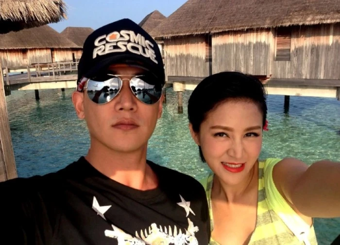 Chuyện tình 30 năm, đẹp hơn ngôn tình của "Bao Thanh Thiên" Lục Nghị