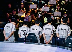 HLV KkOma và Faker bất ngờ được "réo tên" dù T1 chưa ra quân vòng playoffs