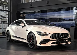 Mercedes-AMG GT 53 giảm giá kỷ lục còn 3,888 tỷ đồng