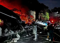 Thông tin mới nhất vụ cháy lớn thiêu rụi 700m2 xưởng tại Việt Hưng
