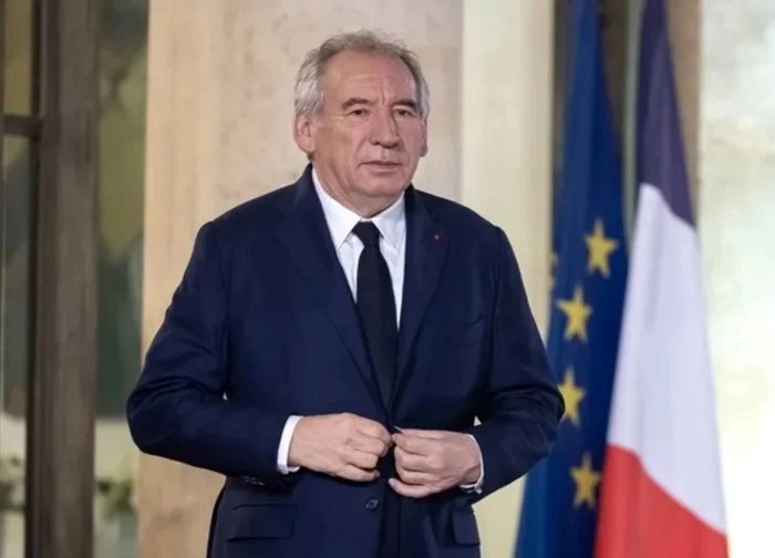 Thủ tướng Bayrou bị phế truất, chính phủ Pháp sụp đổ