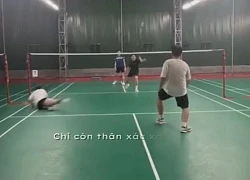Bùng nổ tranh cãi mẹ bầu hơn 37 tuần trượt chân trên sân cầu lông khiến dân tình hú vía