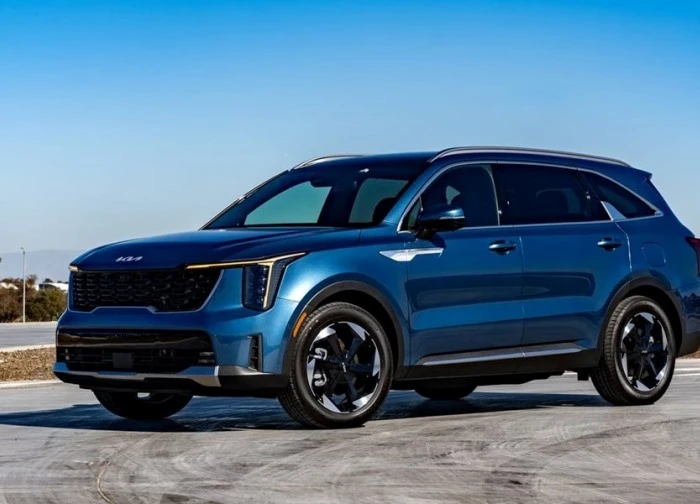 Kia Sorento 2025: Giá quốc tế từ 730 triệu đồng, sắp bán tại Việt Nam