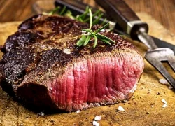 Nỗi ám ảnh đằng sau miếng thịt tái