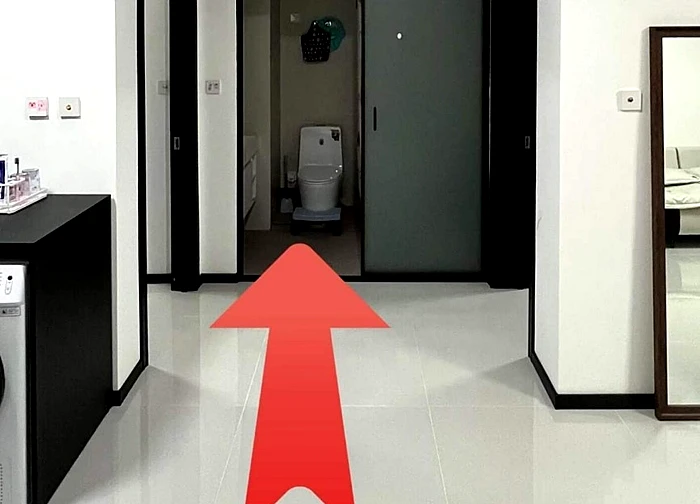 Ông bà nói "cửa đối cửa ắt gây hại": Gia đình lục đục, công việc bế tắc, làm ăn lận đận suốt một đời